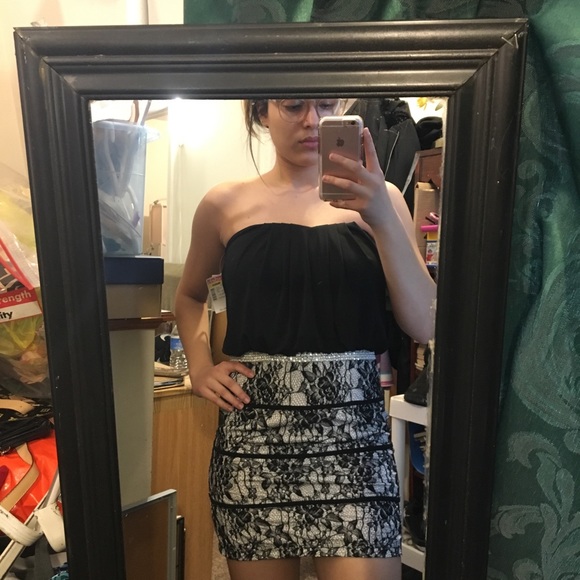 Strapless black and white mini dress - Picture 4 of 4